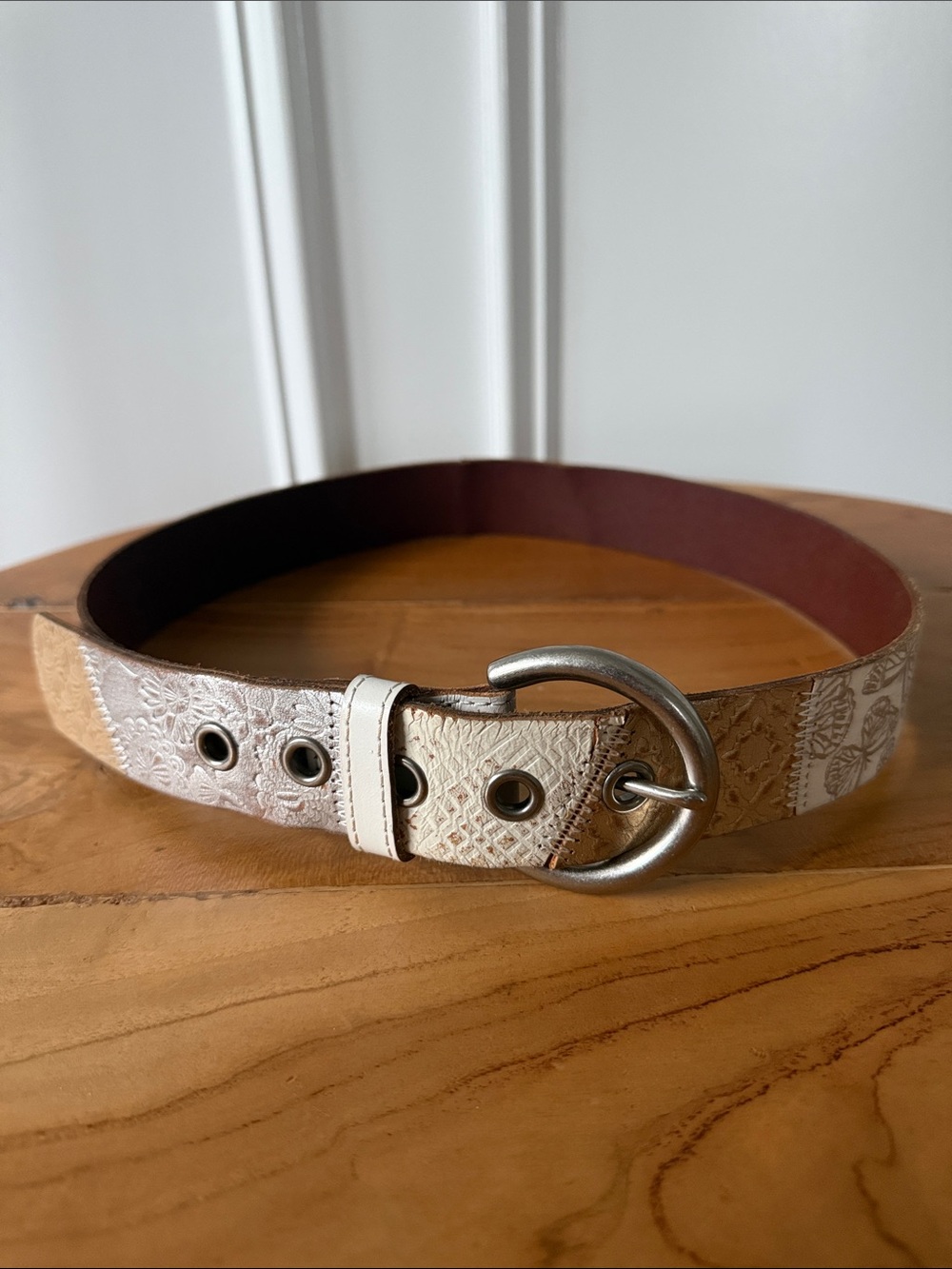 Fossil Patchwork Leather Belt Sz S Small Cream Woven Boho Western Silver Tone